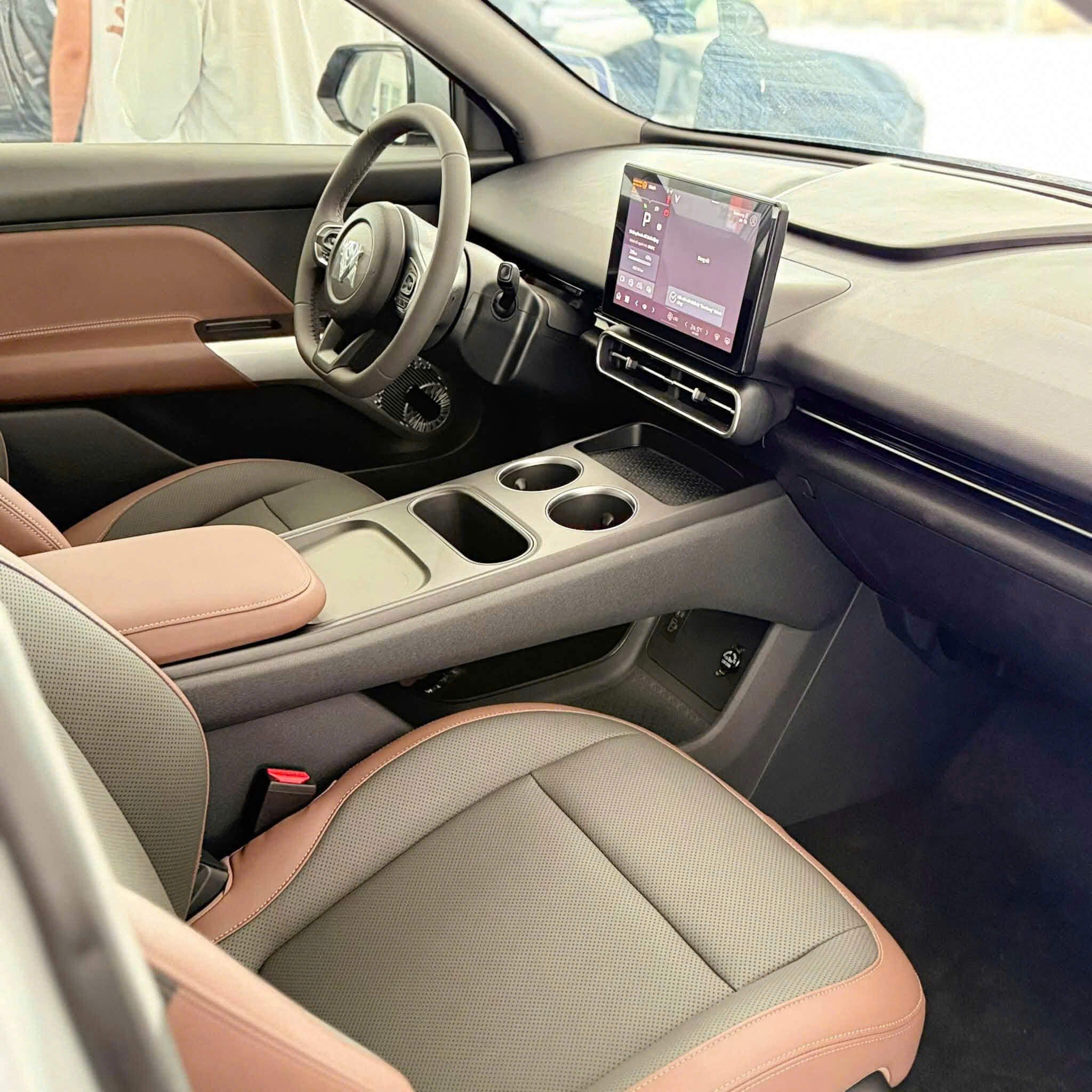 Màu nội thất VinFast MPV7: Có những lựa chọn nào? 33 Màu nội thất VinFast MPV7: Có những lựa chọn nào? Hình ảnh hàng ghế trước vinfast mpv7
